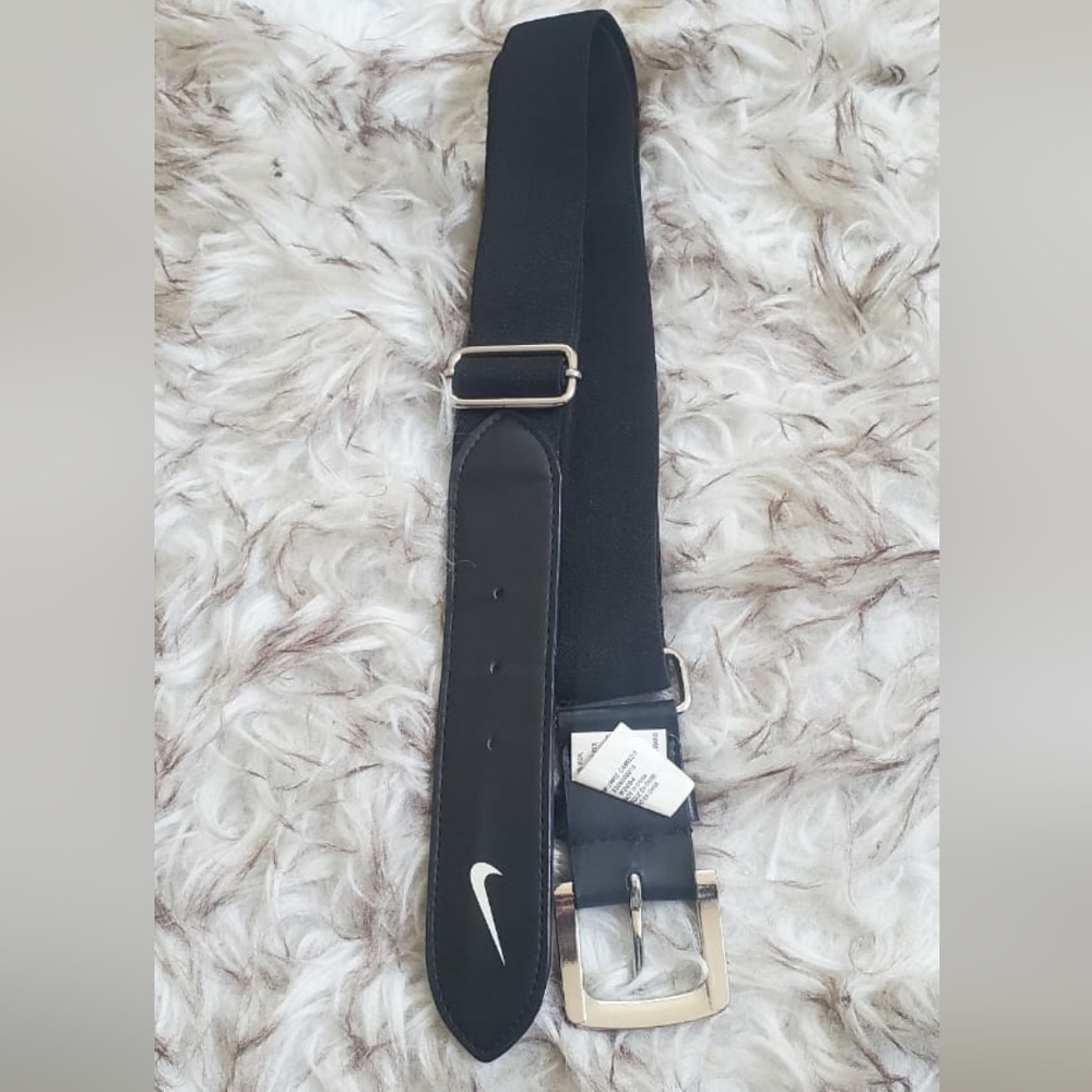 Nike Black Canvas Adjustable Boys Belt With Metal Buckle 🌴